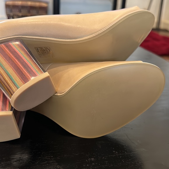 AUDLEY Beige Leather Peep Toes Multicolored Stripey Block Heels Brand New - Picture 6 of 9